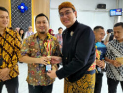 HUT BRI ke-130 Tahun, Penyerahan Piala dan Hadiah Juara Tenis Meja BRI Jakarta Daan Mogot Warnai Semangat Sportivitas