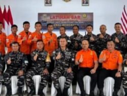Tingkatkan Kesiapsiagaan dan Profesionalisme Prajurit Dalam Menghadapi Situasi Darurat, Prajurit Lanal Bengkulu Laksanakan Latihan SAR Aspek Laut