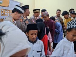 Polsek Medansatria Berbagi Kasih dengan Anak Yatim