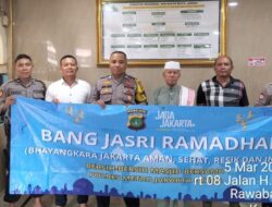 Polsek Kelapa Gading Gelar Bakti Religi Bang Jasri Ramadhan di Masjid Baitul Jannah
