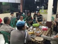 Polsek Cakung dan Koramil 06/Cakung Patroli dan Siskamling Keliling Jaga Wilayah Tetap Aman dan Kondusif