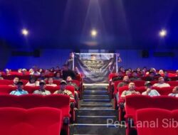 Tingkatkan Motivasi dan Jiwa Patriotisme, Lanal Sibolga Nobar Film The Hostage’s Hero