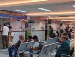 Pelayanan SAMSAT Jakarta Selatan Sangat Memuaskan Warga Yang Datang Untuk Mengurus Perpanjangan Surat-Surat Kendaraan Roda Empat dan Roda Dua
